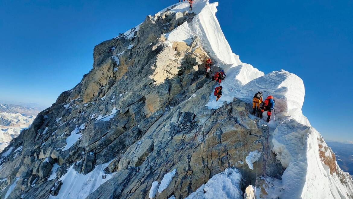 High altitude mountaineering